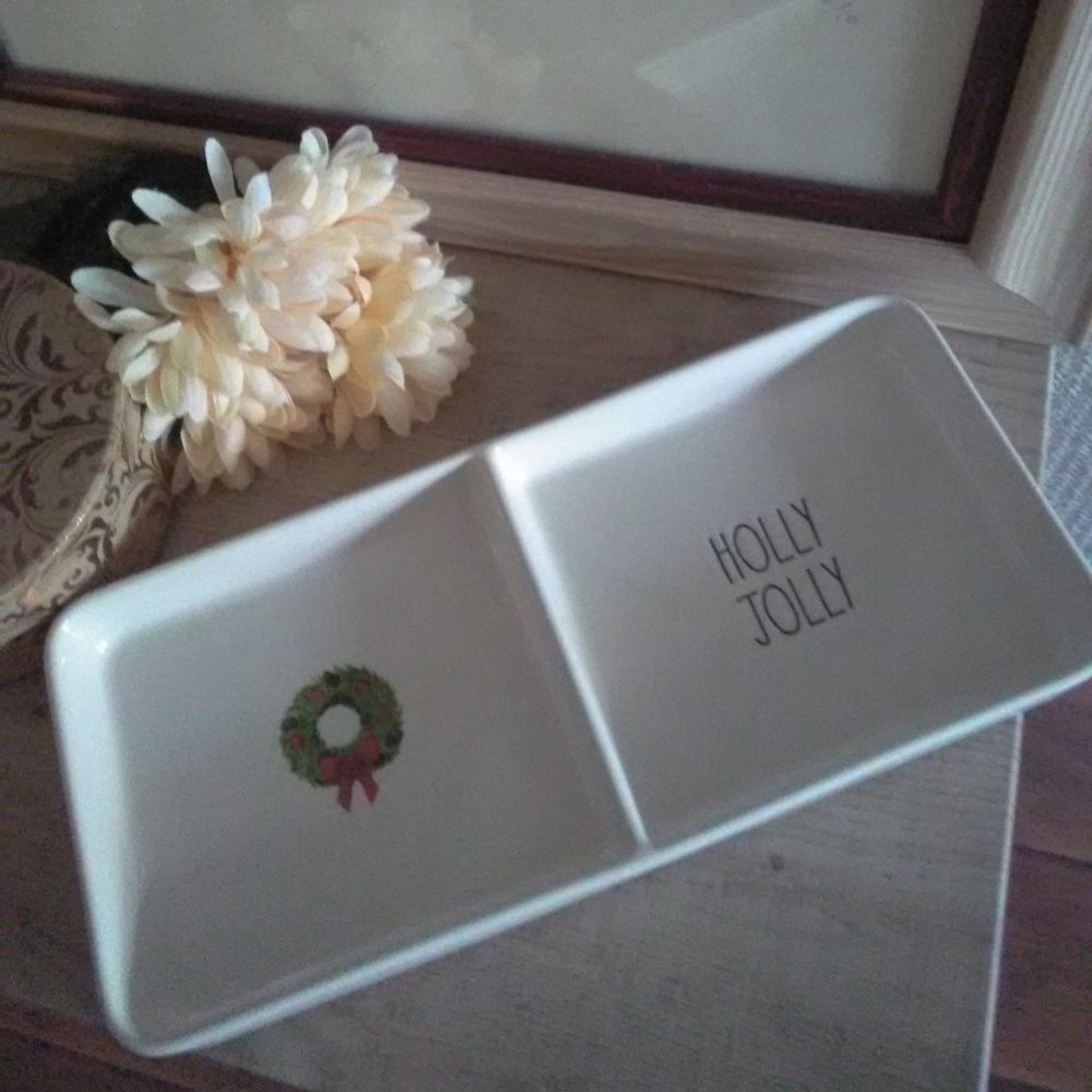 BNIB RAE DUNN Holly Jolly Wreath Tray